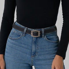 Hanks_Womens_Leather_Belts_on_