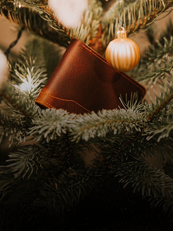 Hanks Belts Powell Bison Bifold Wallet in Christmas Tree